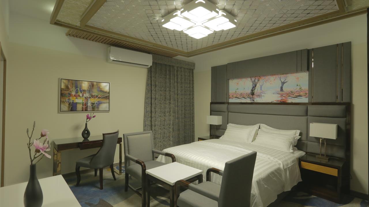 Niyaf Hotel Appartments Khamis Mushait Luaran gambar