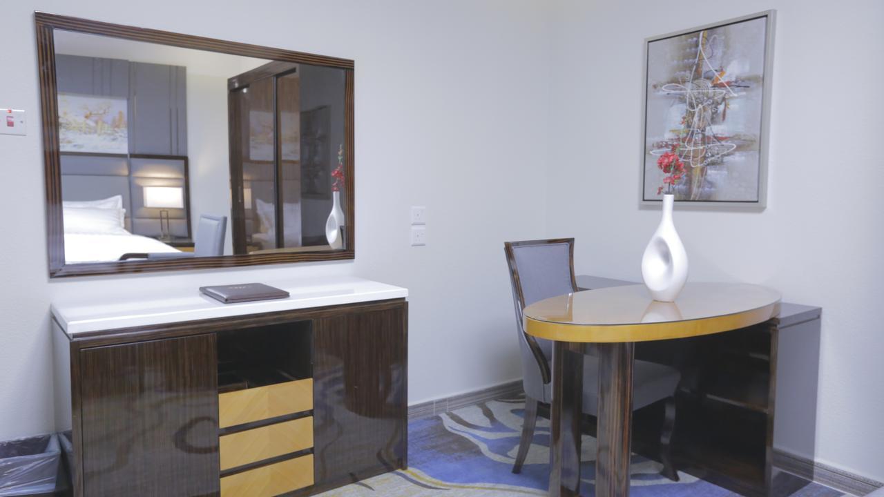 Niyaf Hotel Appartments Khamis Mushait Luaran gambar