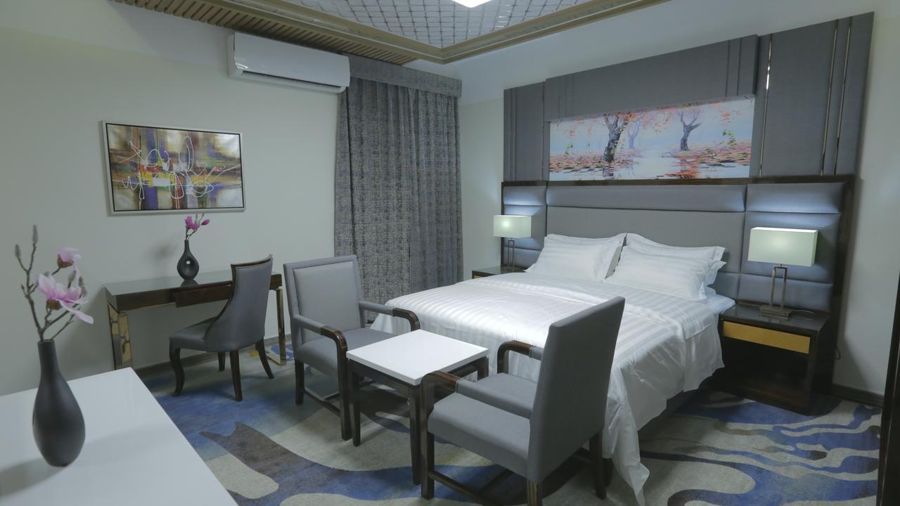 Niyaf Hotel Appartments Khamis Mushait Luaran gambar
