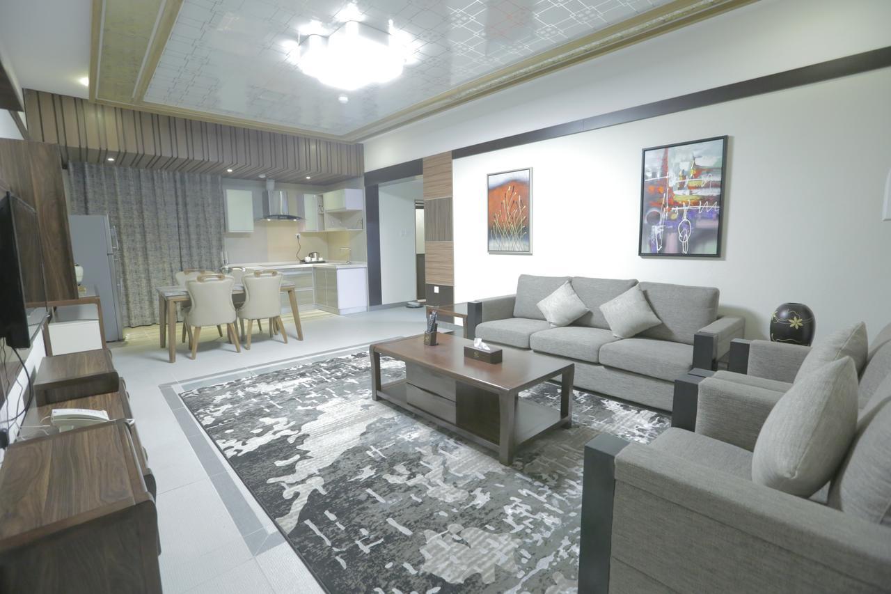 Niyaf Hotel Appartments Khamis Mushait Luaran gambar