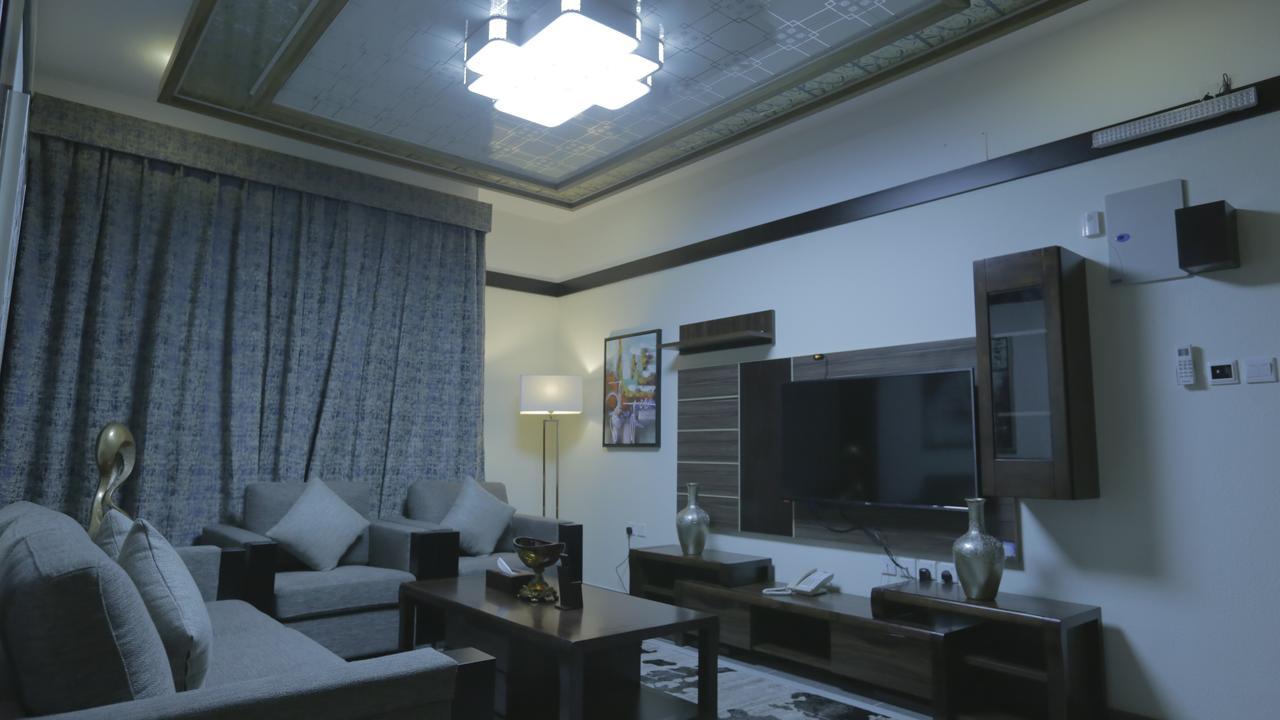 Niyaf Hotel Appartments Khamis Mushait Luaran gambar