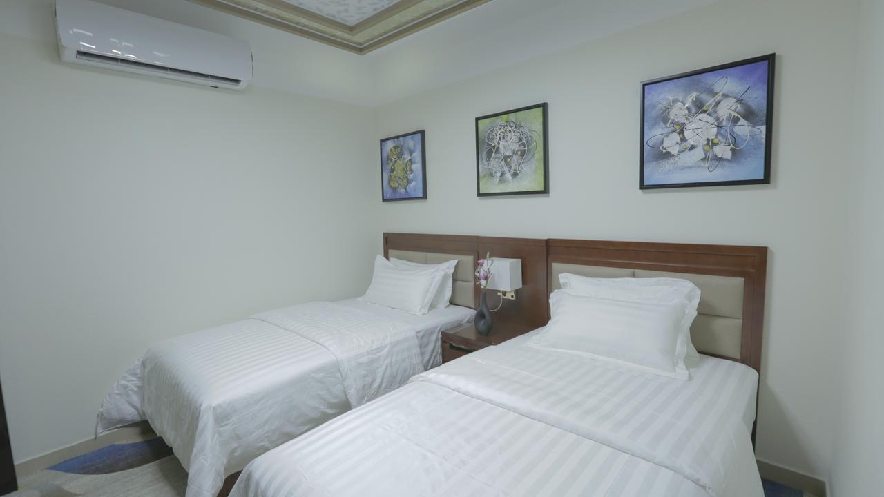 Niyaf Hotel Appartments Khamis Mushait Luaran gambar
